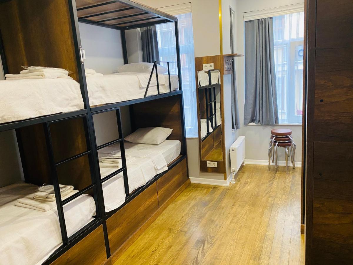Moonlight Hotel&hostel 2*